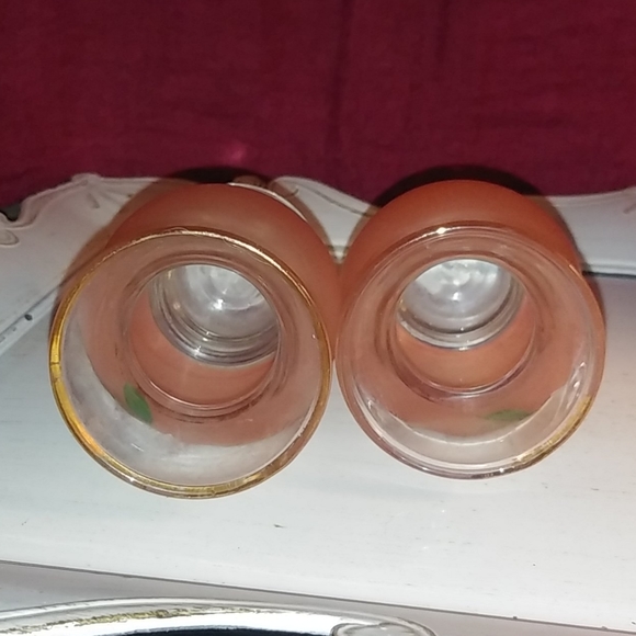 Vintage Pair Peach Painted Glass Bud Vases Set of2 - Picture 4 of 4